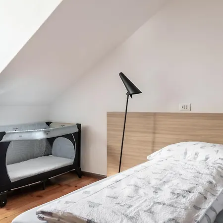 Schmid Apartament