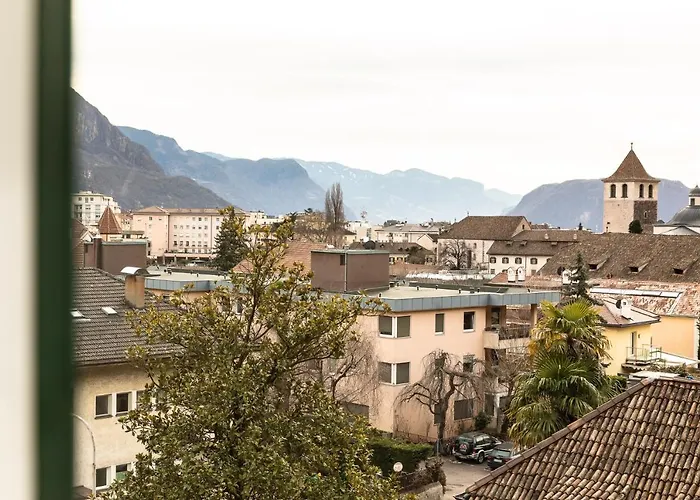 Schmid Больцано